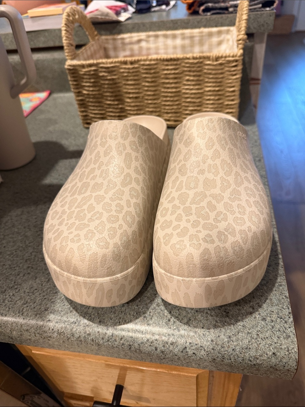 Crocs Dylan platform leopard print size 10